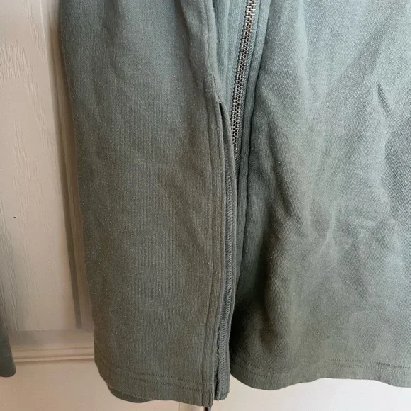 ***SOLD***Victorias Secret PINK Hoodie - Picture 4 of 7